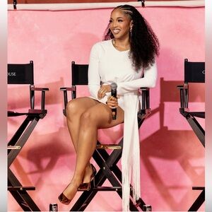 Elegant White Long Sleeve Dress